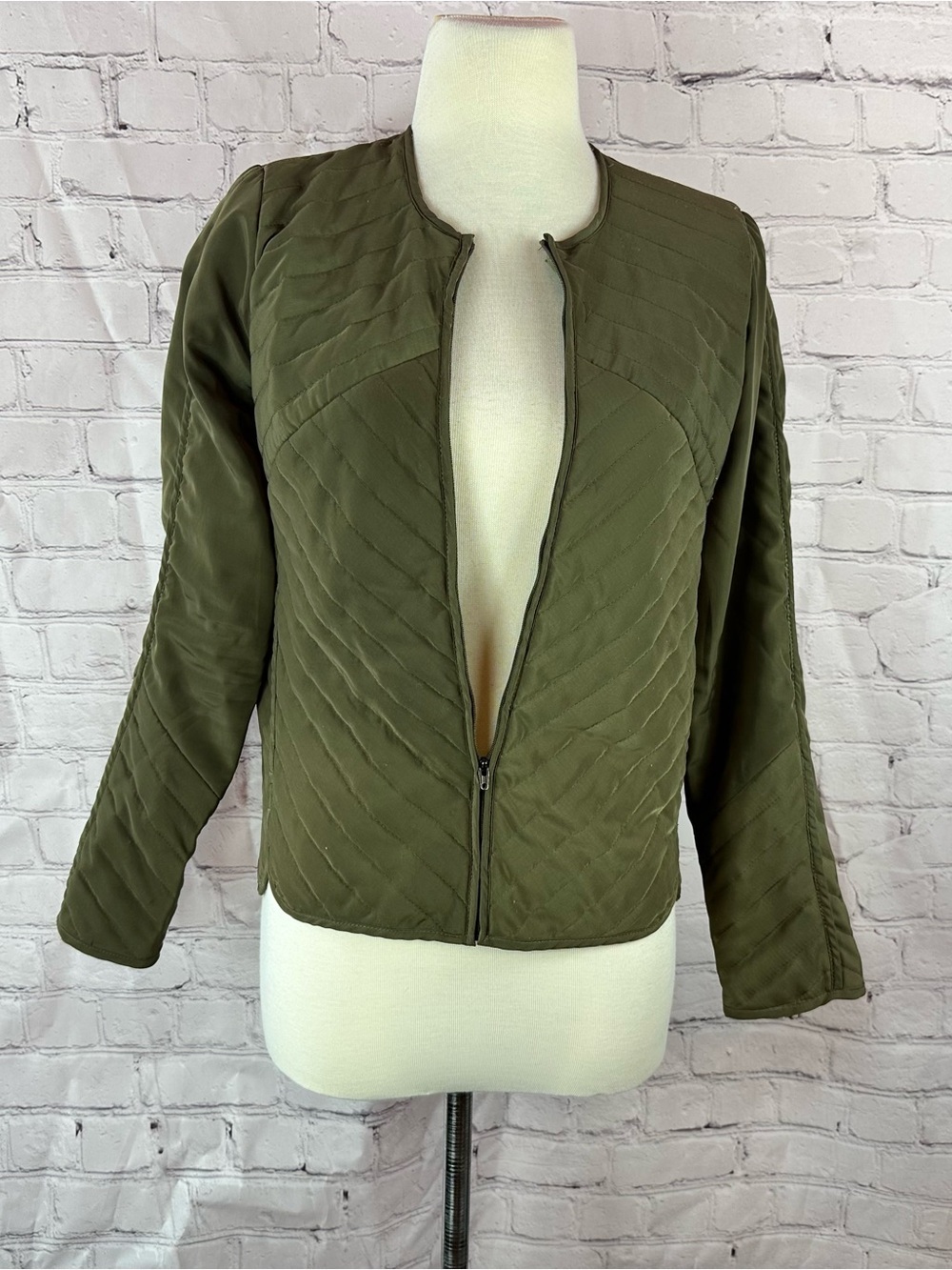 Lucky Brand Quilted Bomber Jacket women XS minimalist inventive layering classic